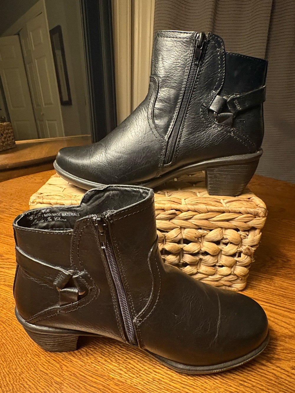 Women's Black Easy Street 2.25” heels